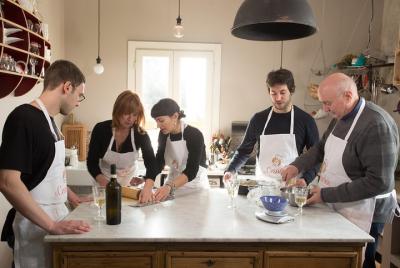 Private cooking class at a Cesarina Private cooking class at a Cesarina's home with tasting in Siracusa