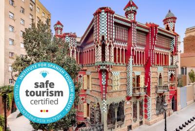 Skip-the-Line Gaudi's Casa Vicens Admission Ticket with Audioguide