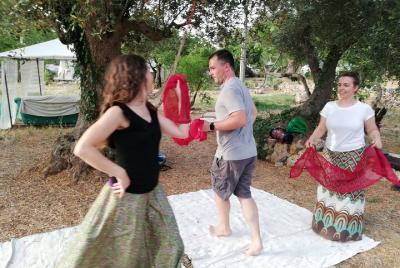 3-Hour Pizzica and Taranta Dance Class in Ceglie Messapica