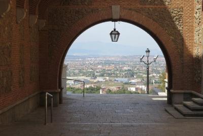 Poblet & Priorat Monastery - Reduced group hotel pick up from Sal Poblet & Priorat Monastery - Reduced group hotel pick up from Sal