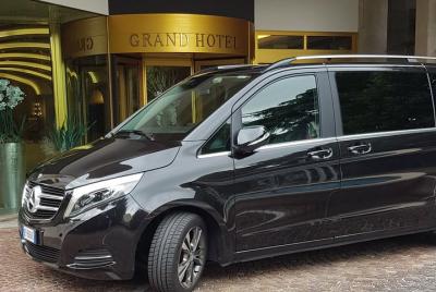 Treviso Airport Tfs to Venice Hotels by Van and Watertaxi OR VICEVERSA Treviso Airport Tfs to Venice Hotels by Van and Watertaxi OR VICEVERSA