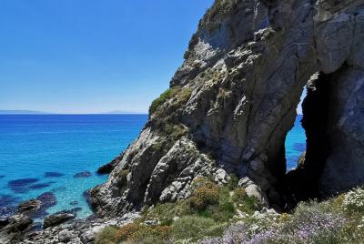 Boat ride along the Costa degli Dei. Exclusive tour for families Boat ride along the Costa degli Dei. Exclusive tour for families