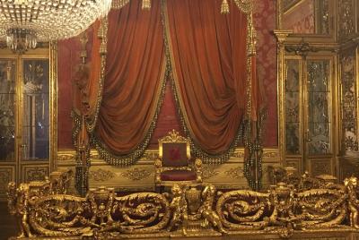 Life as a King: The Palace, the Royal Armory and the Chapel of the Holy Shroud Life as a King: The Palace, the Royal Armory and the Chapel of the Holy Shroud