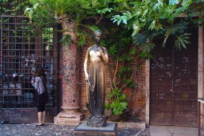 Verona in 1 day by train from Venice Verona in 1 day by train from Venice
