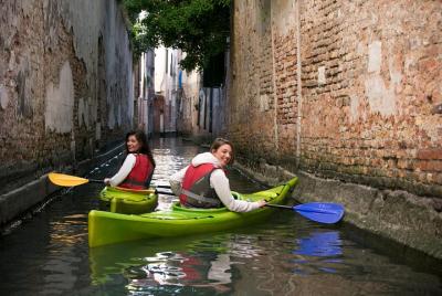 Real Venetian Kayak - Venice Tour Real Venetian Kayak - Venice Tour
