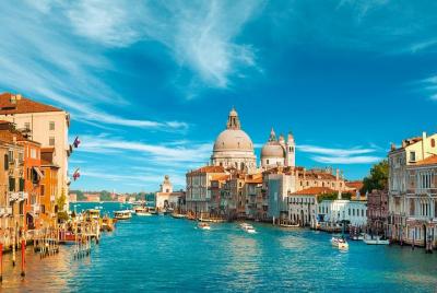 Transfer from Saint Lucia Railway Station to Central Venice Saint Marco Transfer from Saint Lucia Railway Station to Central Venice Saint Marco