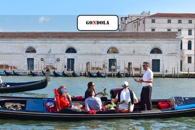 Venice Gondola: Romantic Serenade on Canal Grande Venice Gondola: Romantic Serenade on Canal Grande