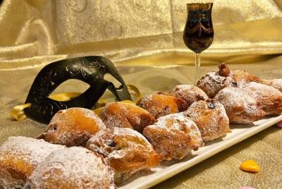 Carnivaling - pastry and mask making (tour to Murano included) - PRIVATE Carnivaling - pastry and mask making (tour to Murano included) - PRIVATE