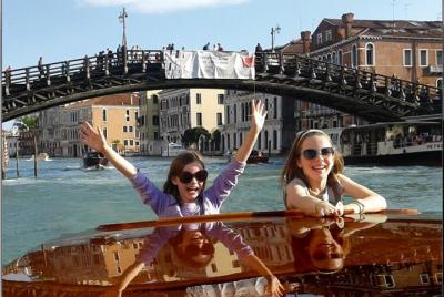 Venice Grand Canal Family Tour with Games and an Art Project