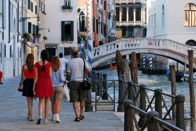 Public Tour: Wandering Around Venice Public Tour: Wandering Around Venice