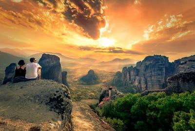 Meteora Sunset Sightseeing Tour with Hotel Pick Up