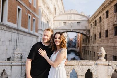 Romantic Photoshoot in Venice Romantic Photoshoot in Venice