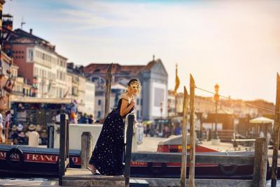 Hire A Photographer In Venice Hire A Photographer In Venice