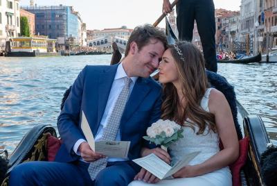 Renew your wedding vows on a romantic gondola Renew your wedding vows on a romantic gondola