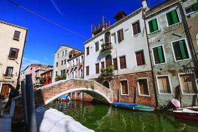Hidden Venice Afternoon Walking Tour Hidden Venice Afternoon Walking Tour
