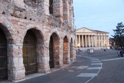 Private Full Day Tour from Milan to Verona with local tour guide and fast train Private Full Day Tour from Milan to Verona with local tour guide and fast train