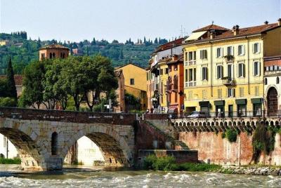 All-Day Private Tour of the Picturesque Verona All-Day Private Tour of the Picturesque Verona