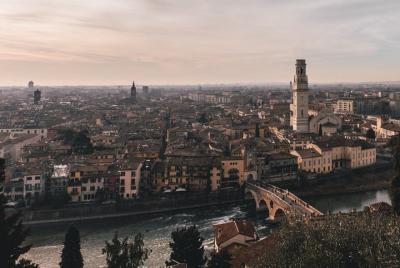 The romantic side of Verona (Fall in love again) - Private tour with a local