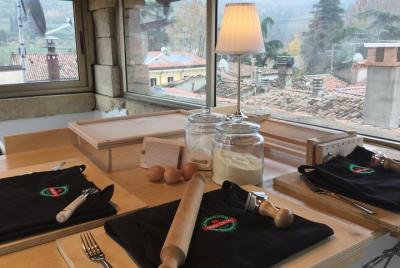 Cooking Class Verona,Cooking in a Crystal Kitchen