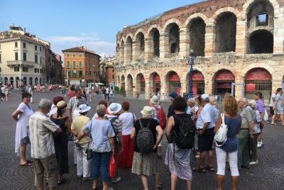 Discover Verona with Guide - Highlights walking tour Discover Verona with Guide - Highlights walking tour