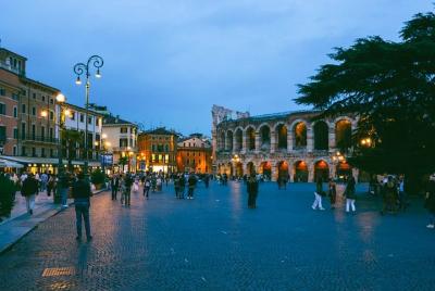 Walking Tour of Verona by Night  Walking Tour of Verona by Night