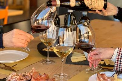 Vineyard Tour with Light Lunch in Valpolicella Vineyard Tour with Light Lunch in Valpolicella