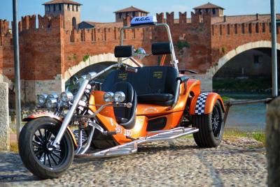 Verona Airport Transfer by Trike (1 traveler + 1 person free) Verona Airport Transfer by Trike (1 traveler + 1 person free)