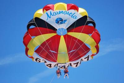 Parasailing in Alicante Parasailing in Alicante