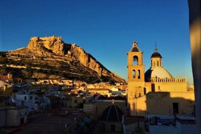 Half day in Alicante with snack and cover Half day in Alicante with snack and cover