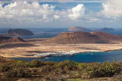 La Graciosa at your leisure (bus transfer and return ferry ticket La Graciosa at your leisure (bus transfer and return ferry ticket