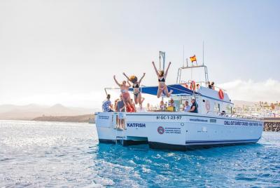 Half Day Boat Tour with Drinks and Water Activities