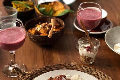 Yoga brunch at the beach in Barcelona for private groups