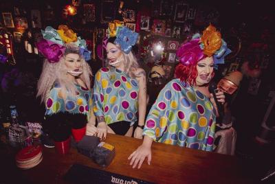 Lunch Drag Show and Bingo Reinas del Desierto in Barcelona