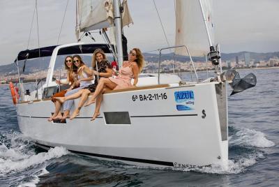 Barcelona Sailing Day, 1h Sailing Tours