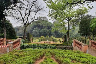 Horta Labyrinth Walking Tour in Barcelona