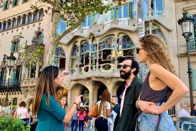 Gaudi, Modernisme And Spanish Wine Gaudi, Modernisme And Spanish Wine