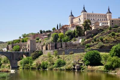 7-Day Southern Spain Tour: Granada, Toledo, Madrid, Cordoba, Sevi 7-Day Southern Spain Tour: Granada, Toledo, Madrid, Cordoba, Sevi