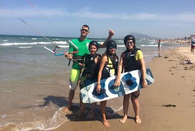 Learn Kitesurf and Paddlesurf - 2 Days Experience Learn Kitesurf and Paddlesurf - 2 Days Experience