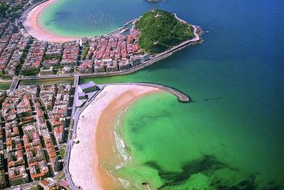 Biarritz, Saint Jean De Luz & San Sebastian Biarritz, Saint Jean De Luz & San Sebastian