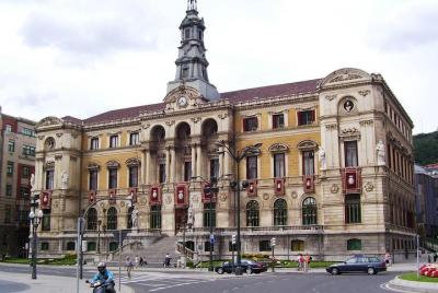 Private 8-hour Tour of Bilbao from San Sebastian w/ Hotel or Crui Private 8-hour Tour of Bilbao from San Sebastian w/ Hotel or Crui