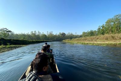 45 Minutes Canoeing at Rapti River in Chitwan National Park 45 Minutes Canoeing at Rapti River in Chitwan National Park