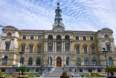 Private 4-hour City Tour of Bilbao with Hotel or Cruise Port pick-up Private 4-hour City Tour of Bilbao with Hotel or Cruise Port pick-up