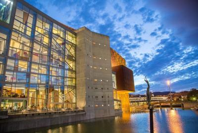 Bilbao Small Group Walking Tour