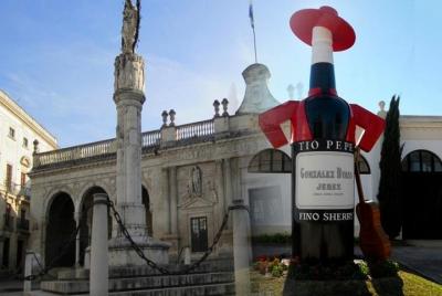 Jerez Historic Guided Tour with Winery Visit and Tasting Jerez Historic Guided Tour with Winery Visit and Tasting