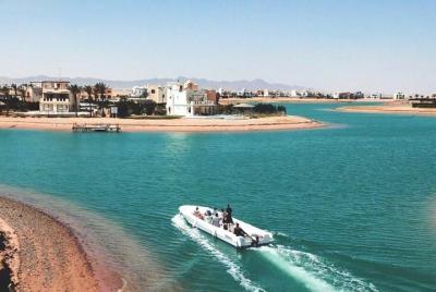 El Gouna Royal VIP & Dolphin House & Semi Submarine Snorkeling Se El Gouna Royal VIP & Dolphin House & Semi Submarine Snorkeling Se