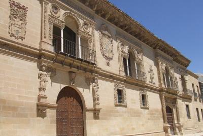 Úbeda and Baeza private tour in a day from Córdoba with tickets. Úbeda and Baeza private tour in a day from Córdoba with tickets.