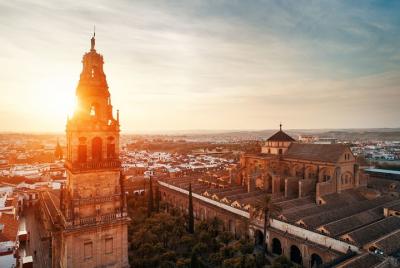 Mosque-Cathedral, Alcazar & Synagogue (With Tickets & Priority Access) Mosque-Cathedral, Alcazar & Synagogue (With Tickets & Priority Access)