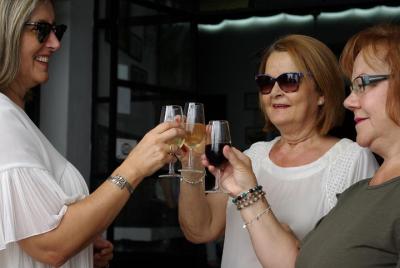 Gastronomic Route through the historic neighborhoods of Córdoba. Gastronomic Route through the historic neighborhoods of Córdoba.