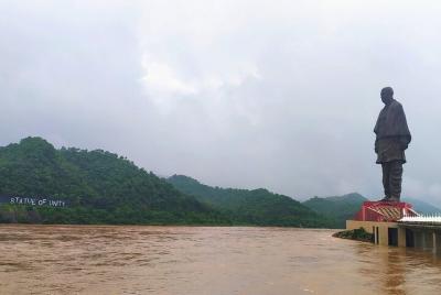 Day Trip to Statue of Unity (Guided Full Day Sightseeing Tour from Ahmedabad) Day Trip to Statue of Unity (Guided Full Day Sightseeing Tour from Ahmedabad)