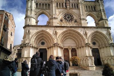  Guided visit to Cuenca with access to Cathedral and Hanging Houses